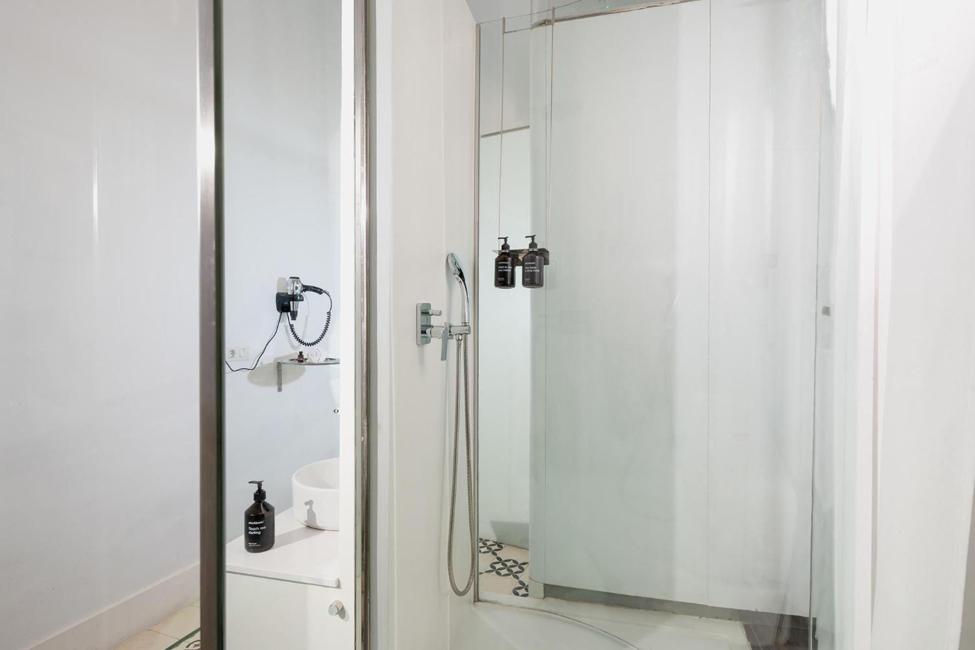 ברצלונה Chic & Basic Born Boutique Hotel מראה חיצוני תמונה